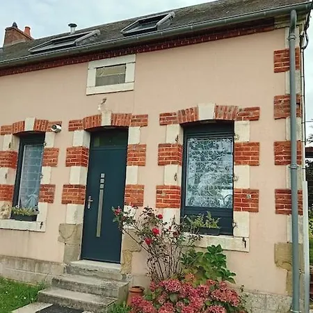 Logement Dans La Campagne Nerisienne *